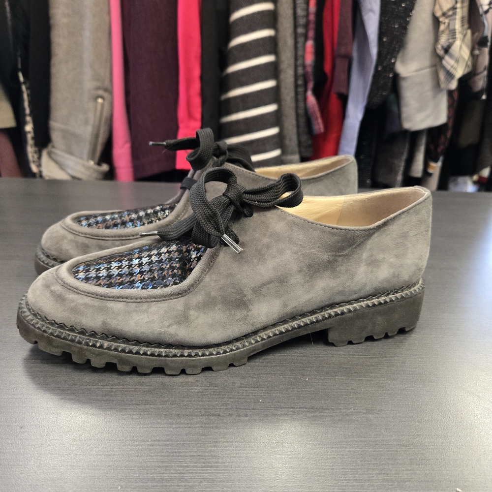 Brunate Elegant Gray Women's Loafers with Black Details
